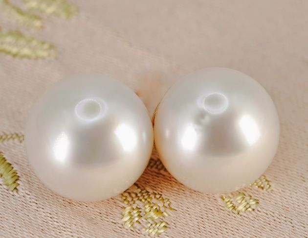 12.5-13mm 南洋白珠耳針