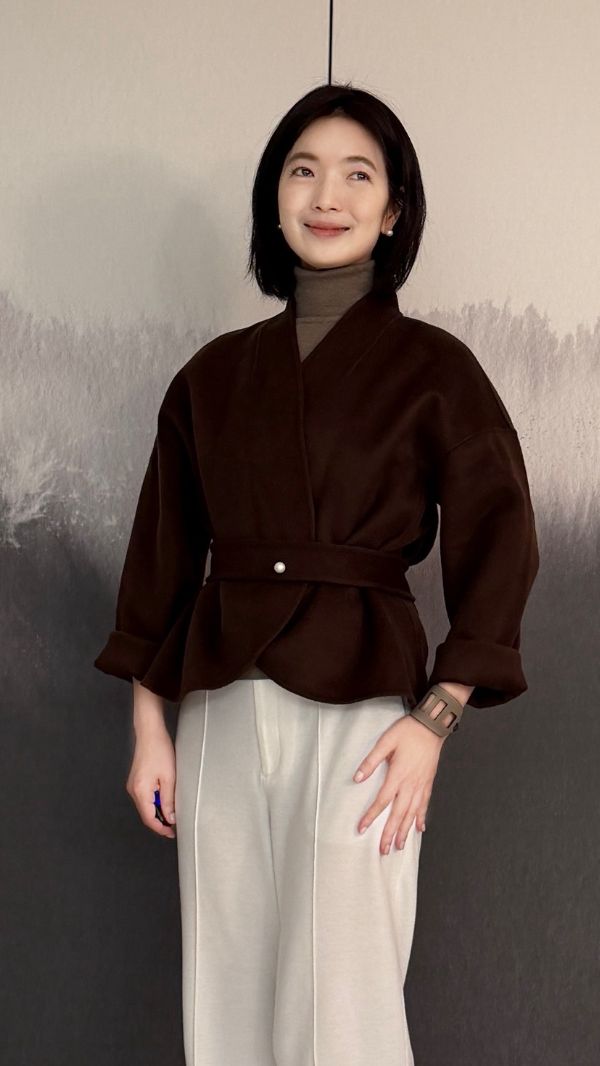 赫本外套 10%Cashmere 90%wool 