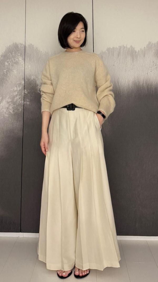 月光摺白寬褲  30% 蠶絲 70%羊毛 